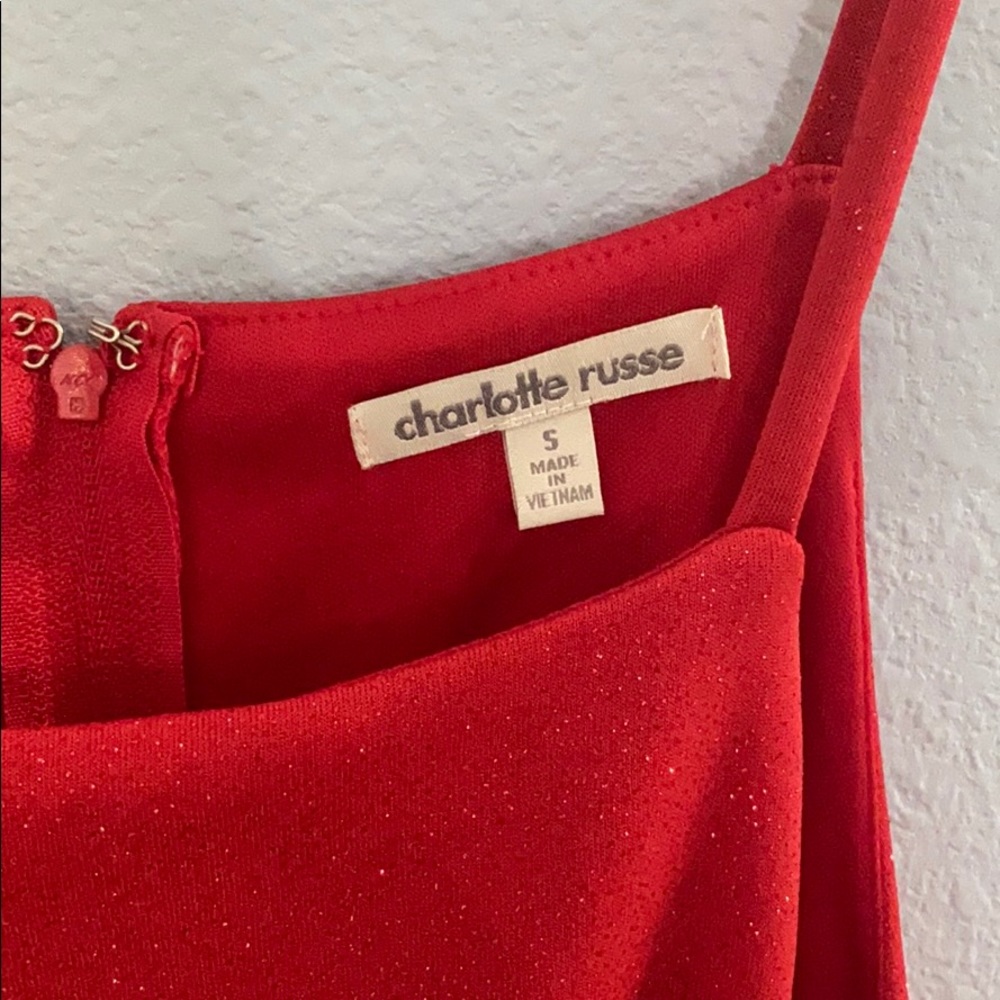 Beautiful Red Dress - Picture 3 of 4